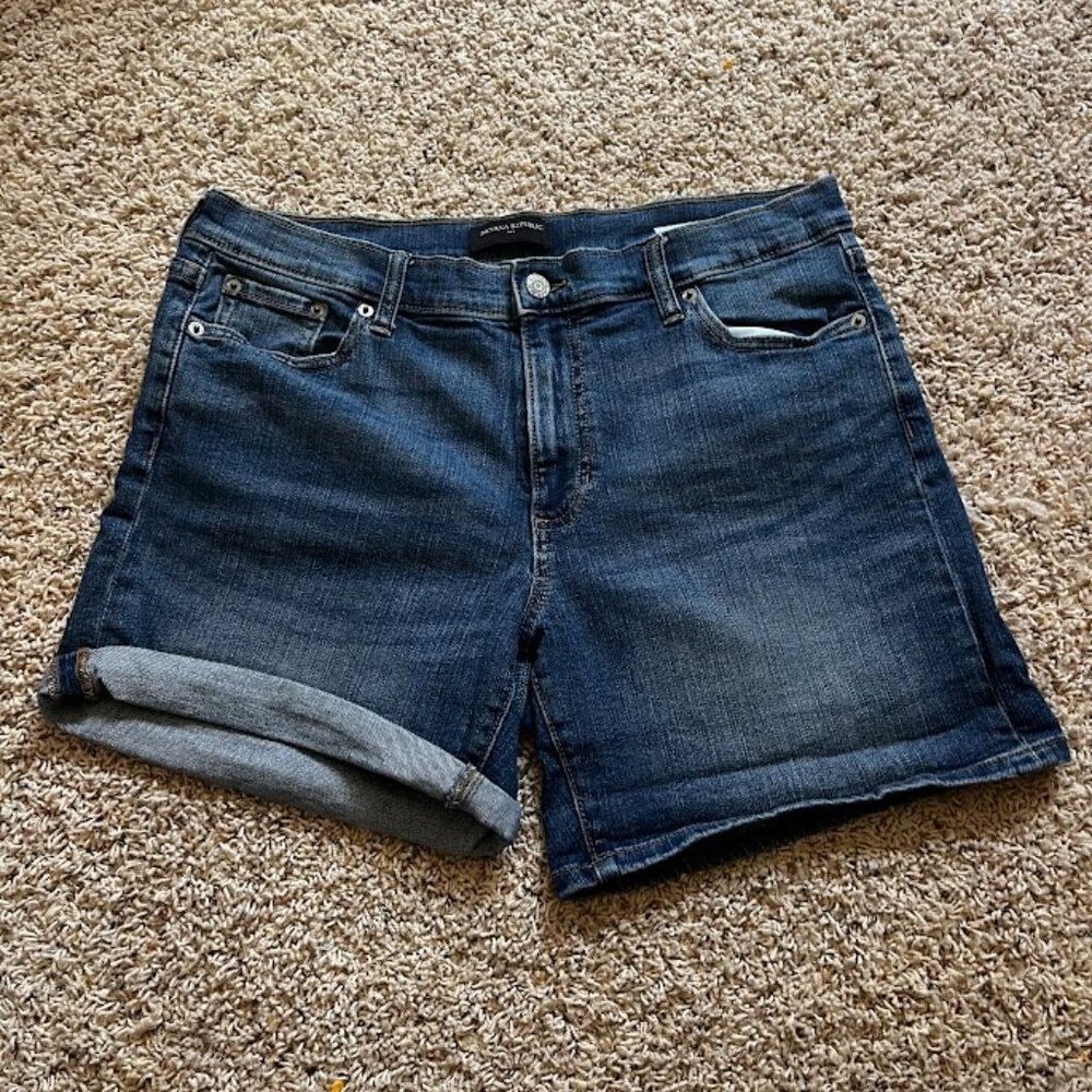 Banana Republic Dark Denim Shorts 5" Inseam